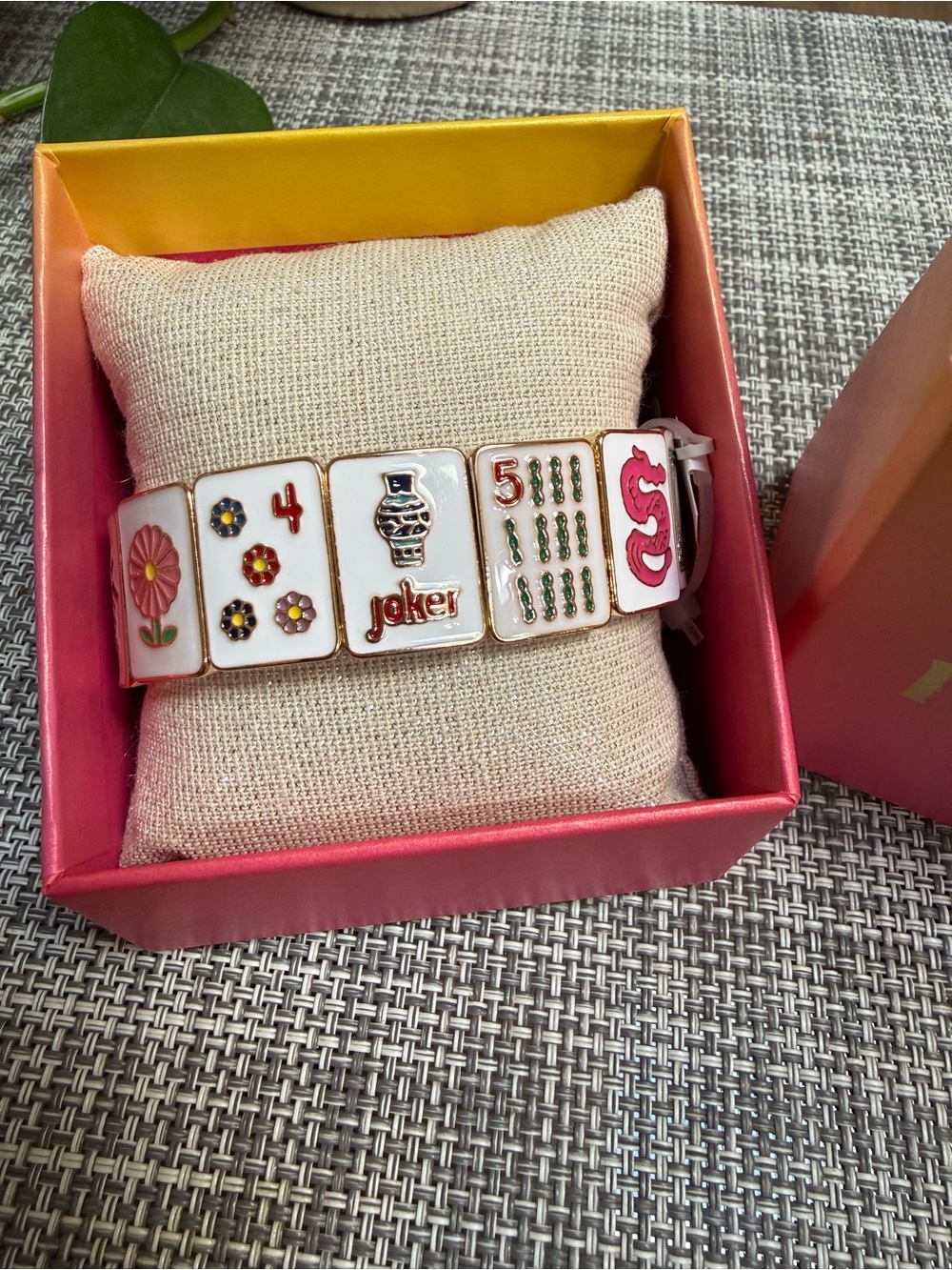 Piper K 🀄️Mahjong 🌸Enamel & Metal & gems Stretch Bracelet Gold Accents NIB - Picture 5 of 5